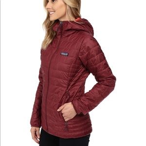 Patagonia women’s nano puff jacket